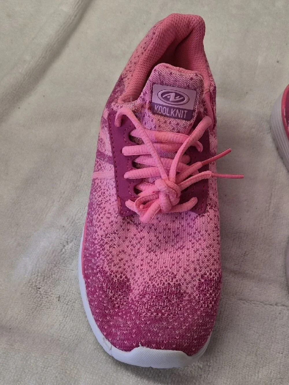 Athletic Works Pink Gradient Knit Kids Sneakers Size 6